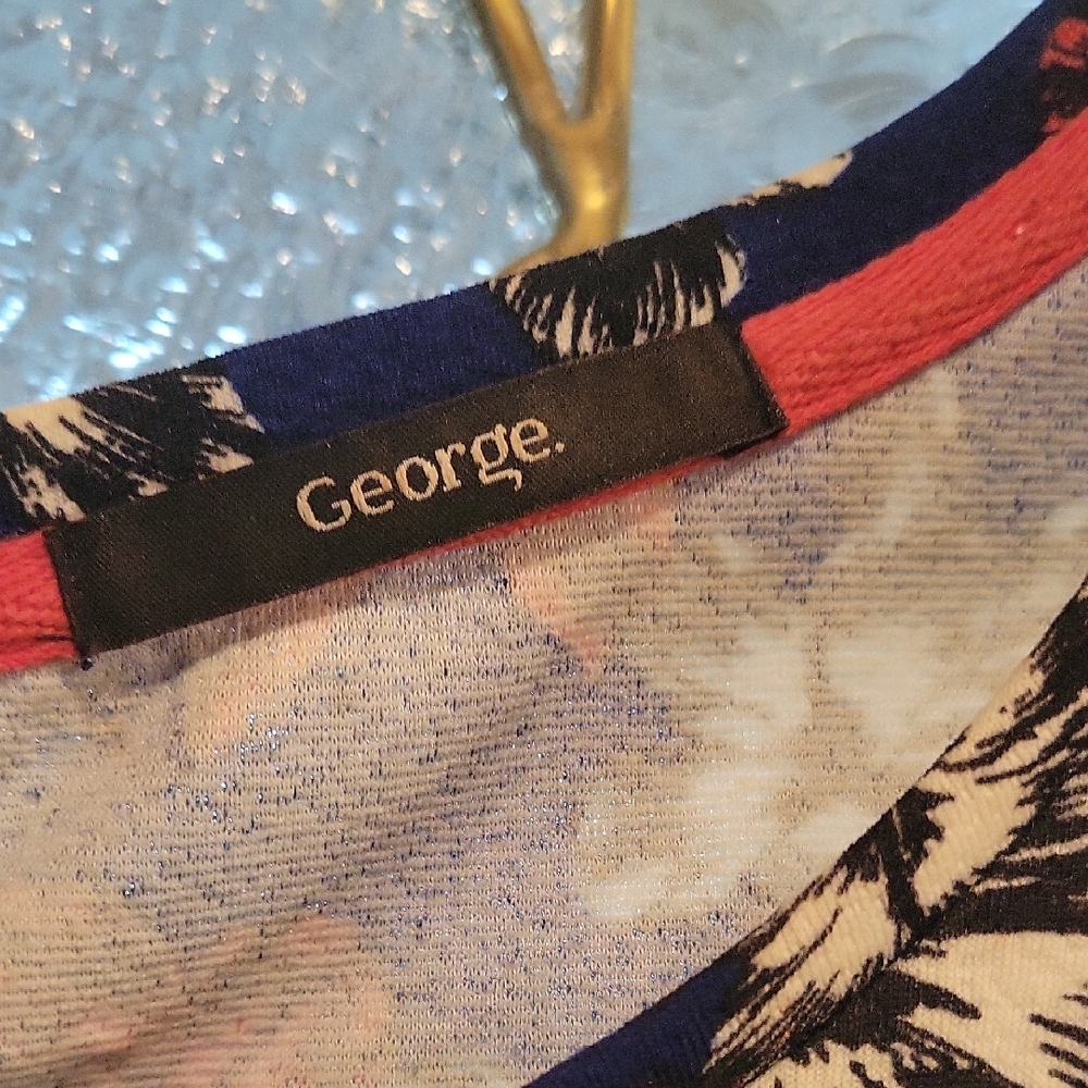 George Blue and Red Floral Mini Jumpsuit With Pockets - Picture 3 of 4